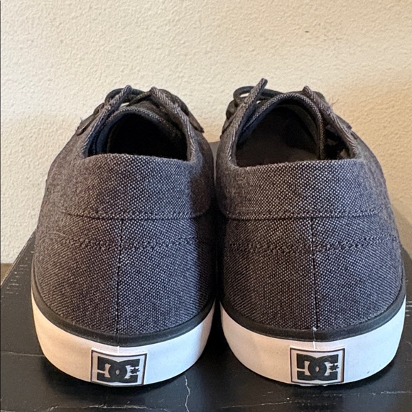 NIB [DC] Standard TX Low Charcoal Gray Canvas Skater Sneakers Shoes Men's 7.5 - Picture 8 of 13
